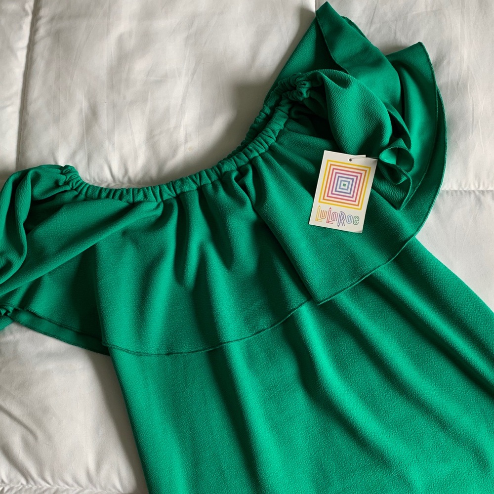 NWT Medium Lularoe CiCi